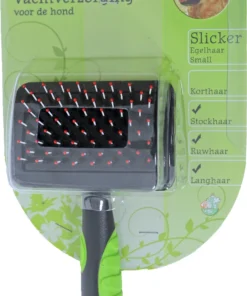 Boon Slickerborstel Egelhaar S verwijdert losse haren en vuil uit de hondenvacht. Met nylon haren en beschermende bolletjes. Bestel bij Schuurman.