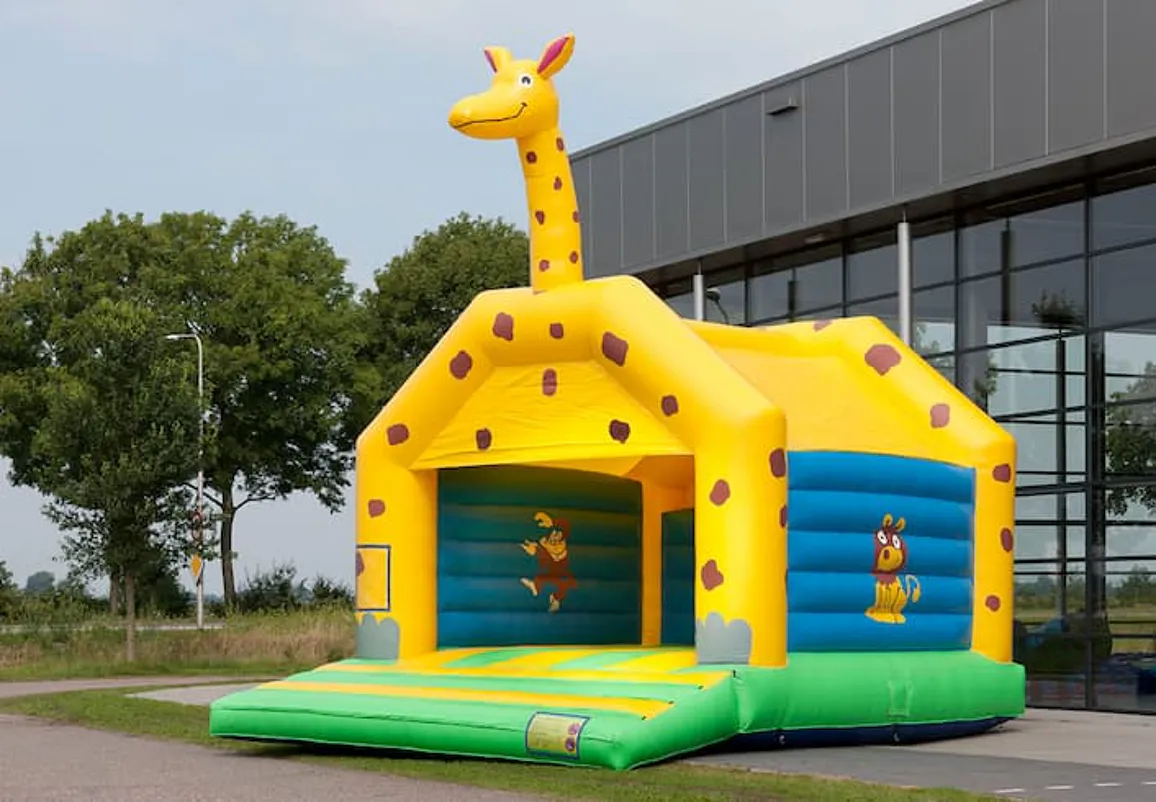 Giraffe Super Springkussen huren - Afbeelding 6