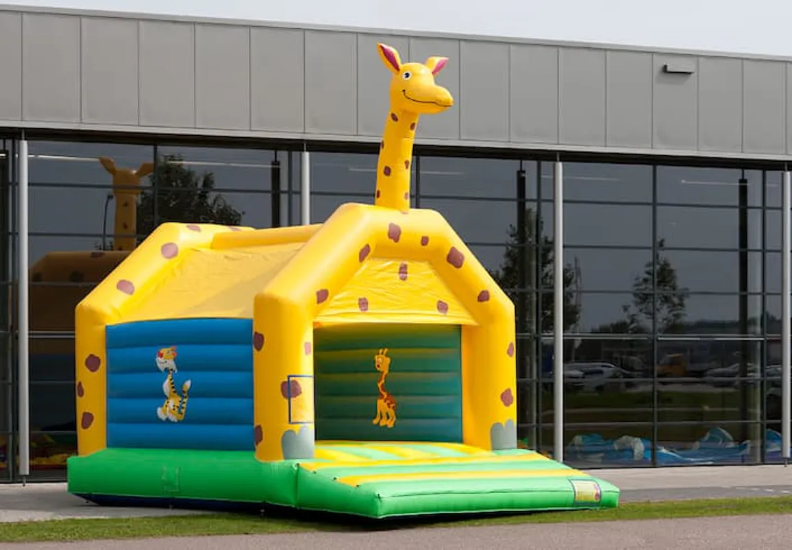 Giraffe Super Springkussen huren - Afbeelding 5